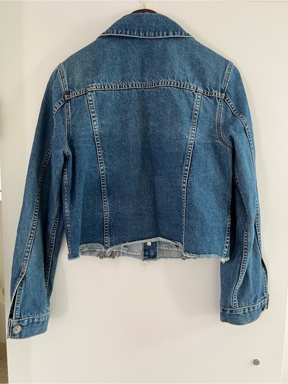 Veronica Beard Women’s Blue Denim Jacket - Picture 6 of 6